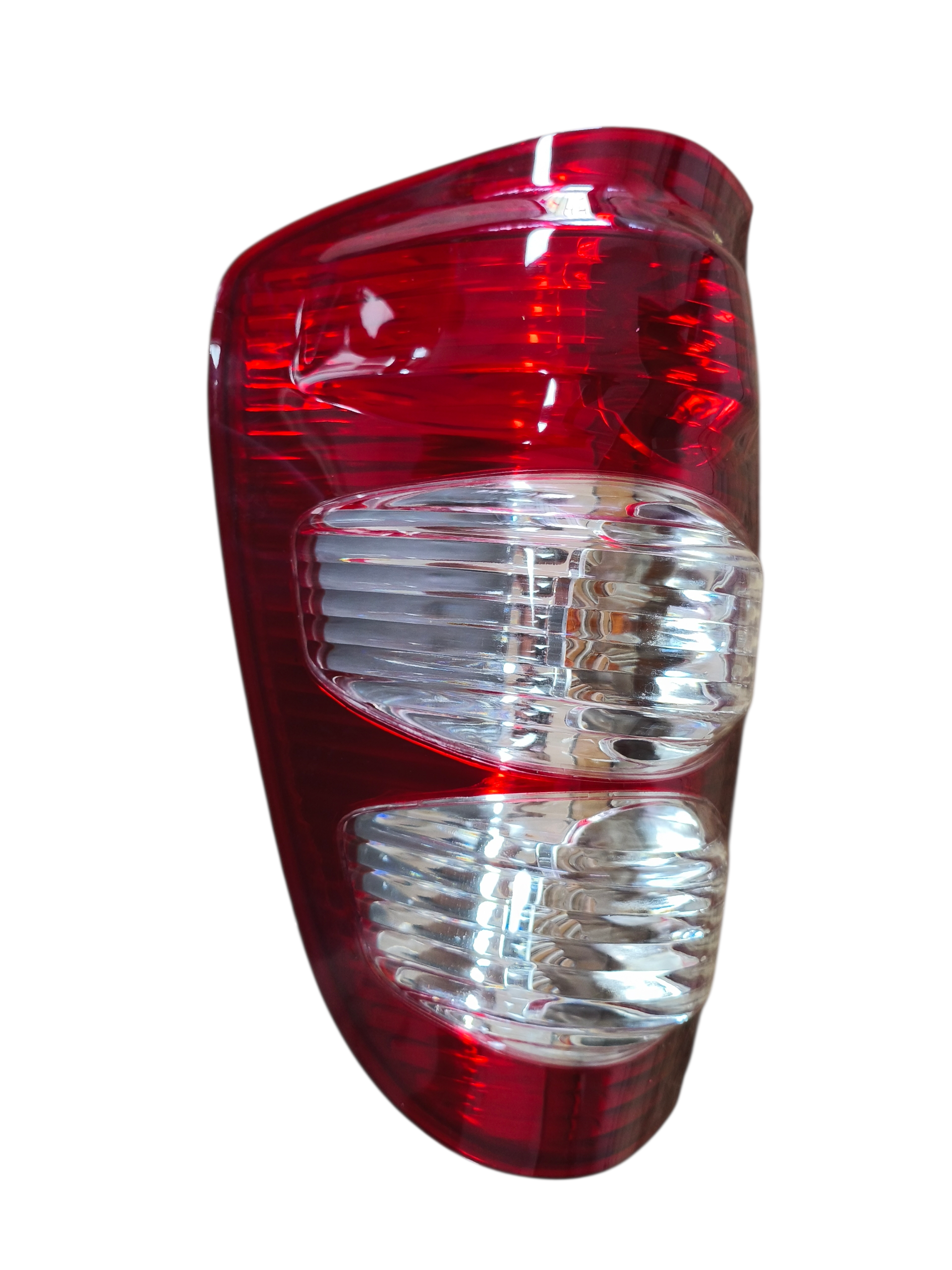 FOCO TRASERO IZQ  WINGLE 2.8 -5 2.2