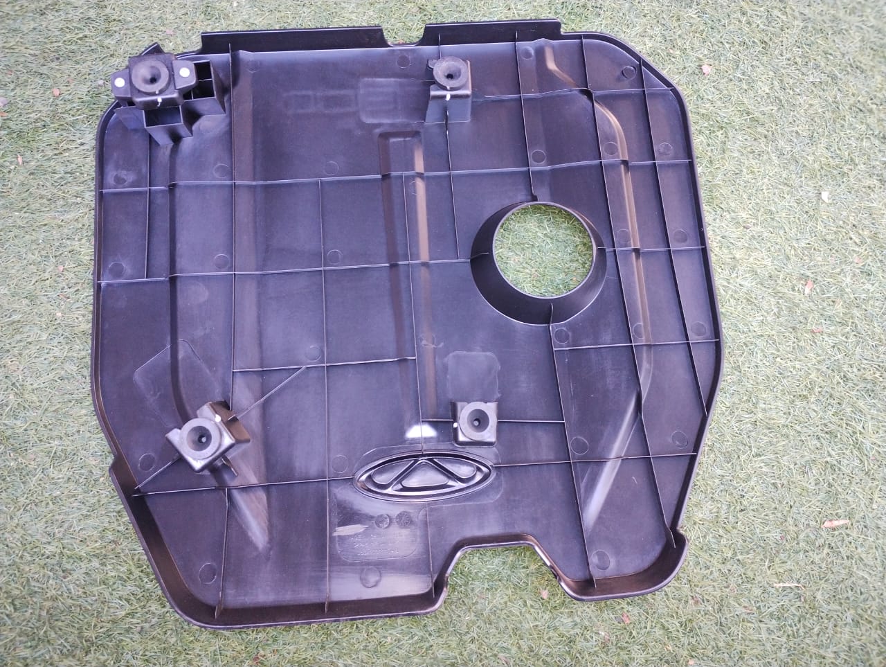 EMBELLECEDOR MOTOR TIGGO TIGGO 8 2