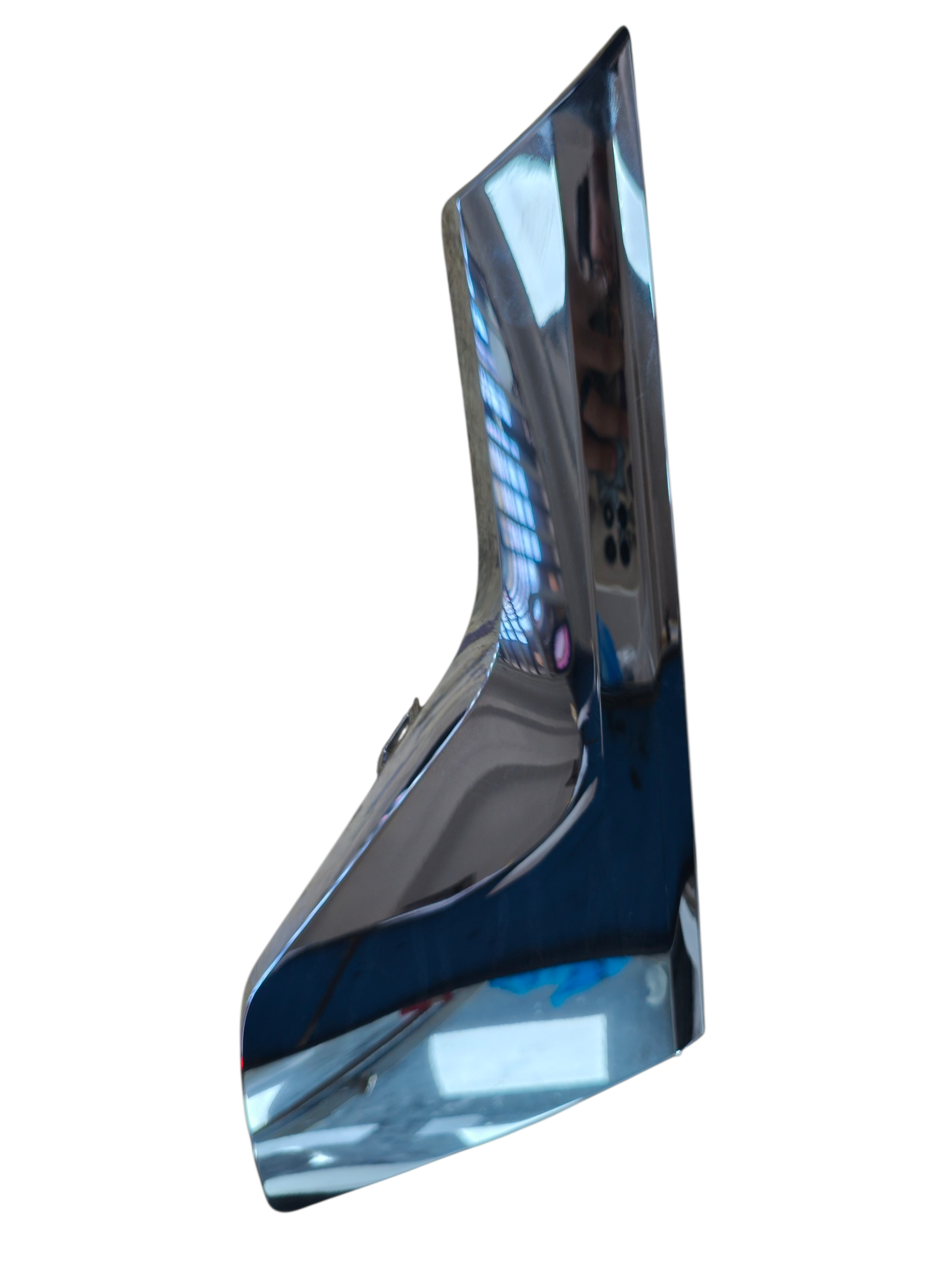 BISEL IZQ REJILLA CENTRAL DEL 1.5 JOLION