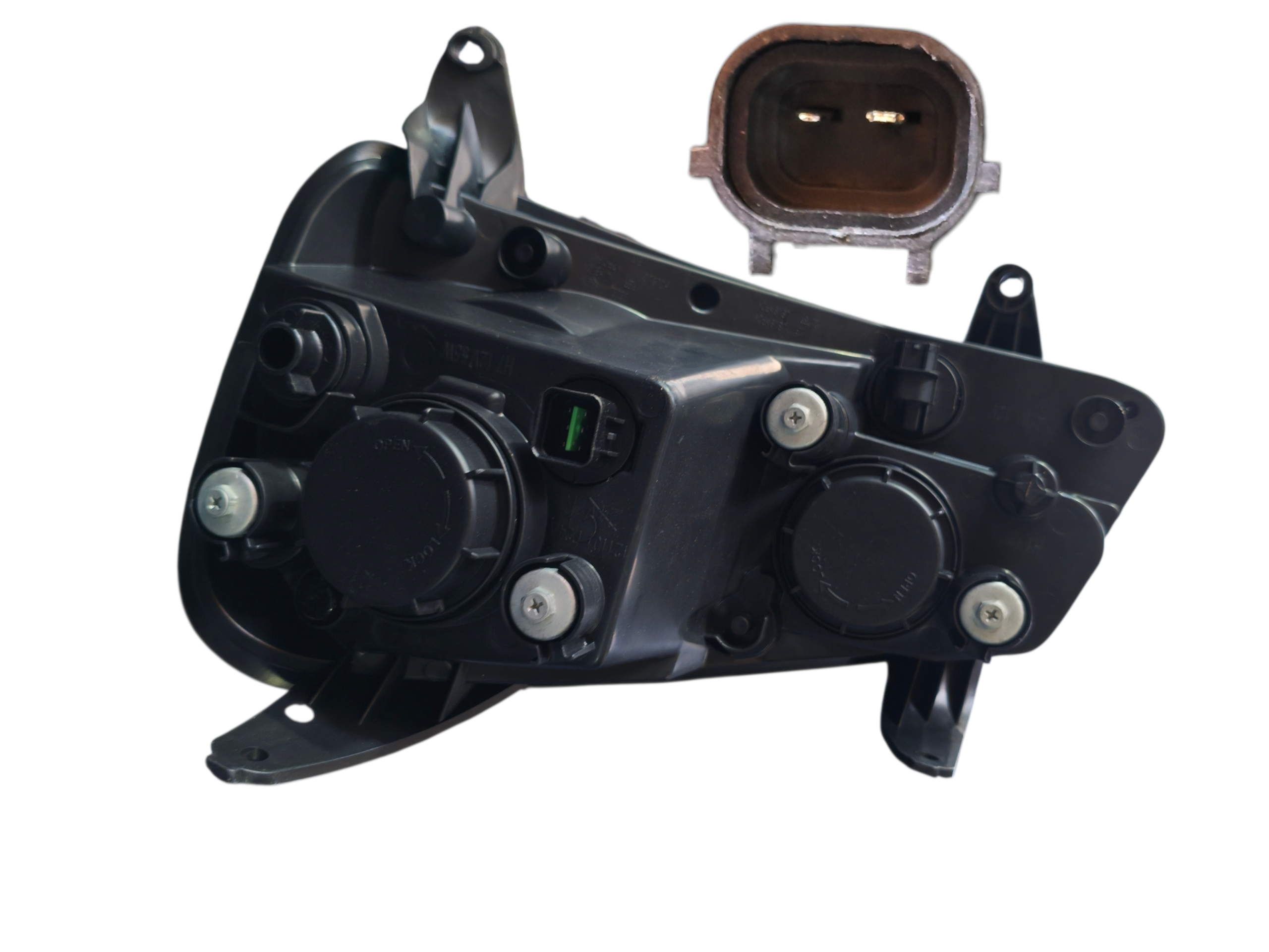 OPTICO DERECHO WINGLE 5 2.2 GAS/2.0 DIESEL 2