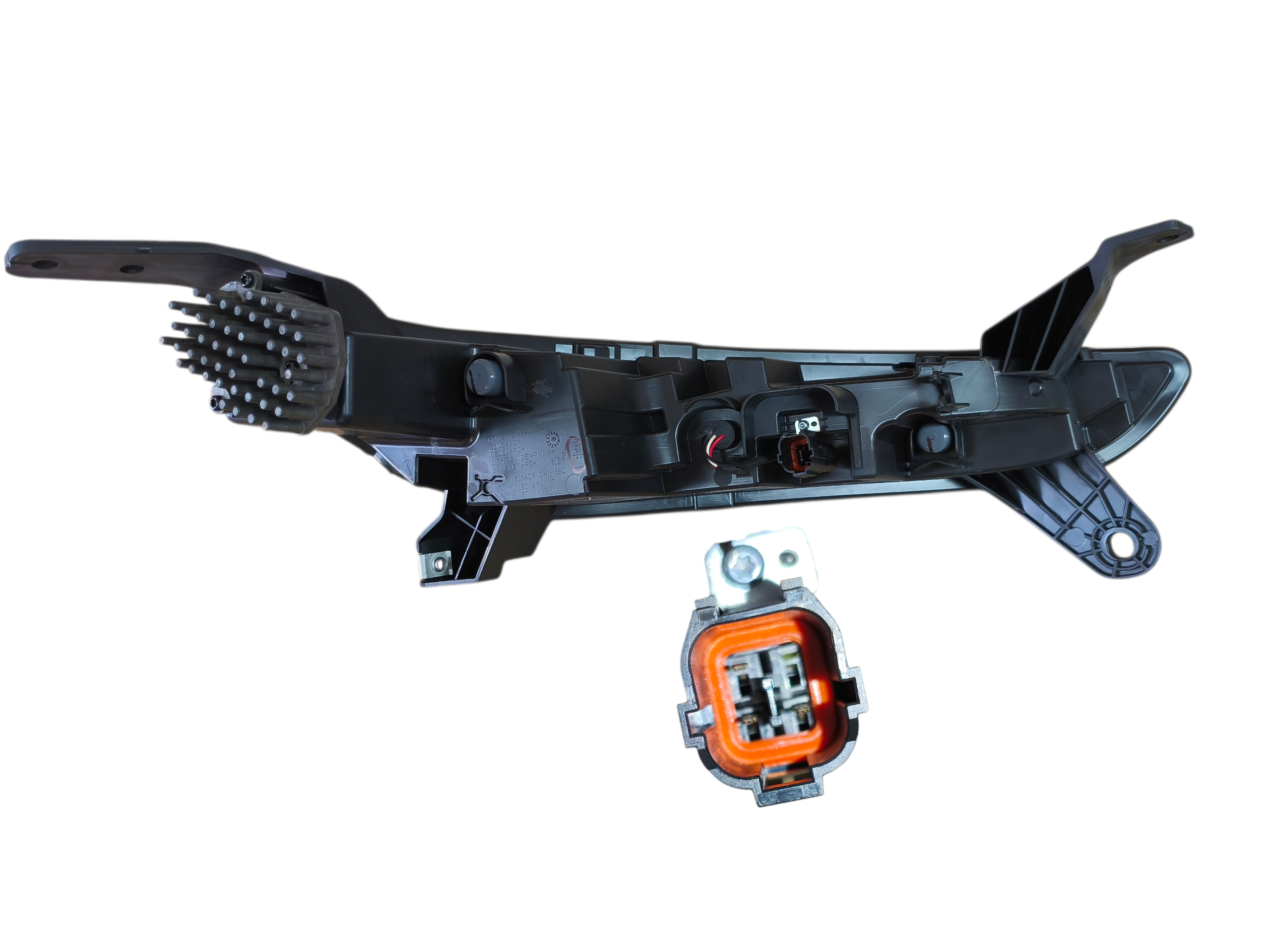 OPTICO IZQUIERDO (LED)1.5 TIGGO 2 PRO 2