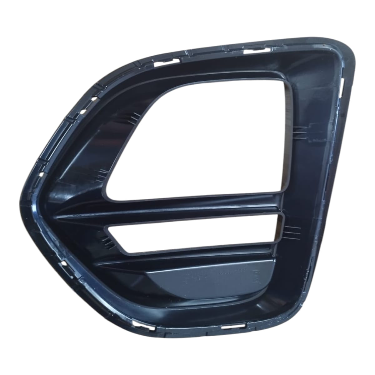 REJILLA NEBLINERO DELANTERO IZQ.1.5 TIGGO 2 PRO