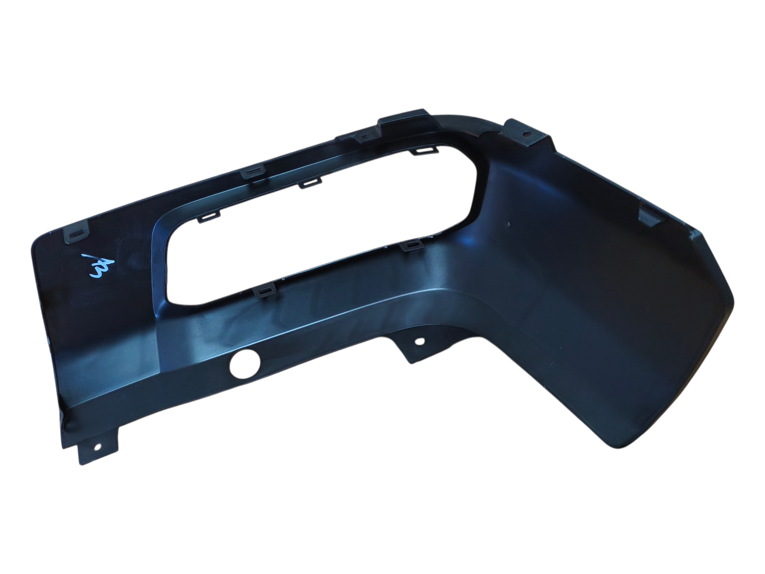 CORNER PARACHOQUE TRAS IZQ T60 (NEGRO)  MAXUS 3