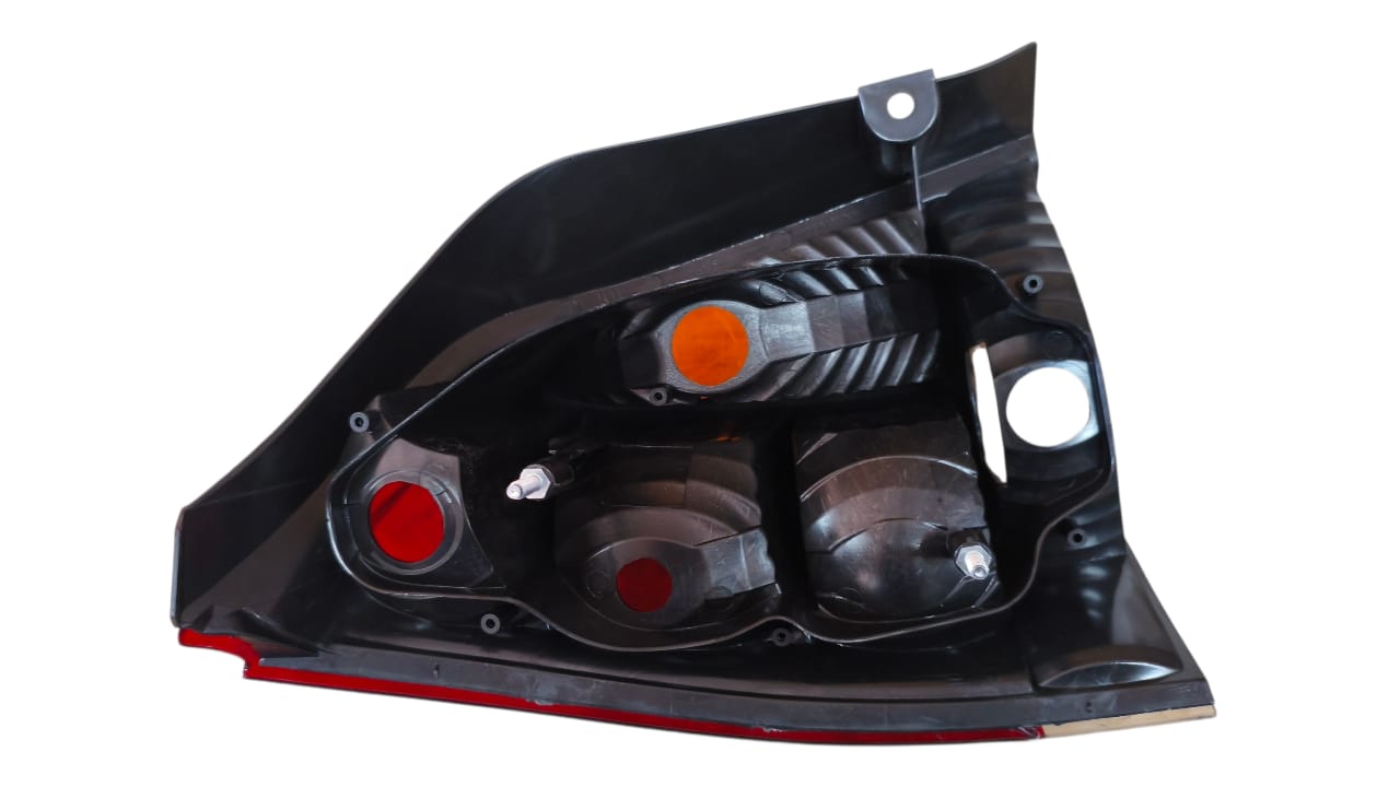 FOCO TRASERO DER.S/C. ALT 1.3 SPORT 04/ 2