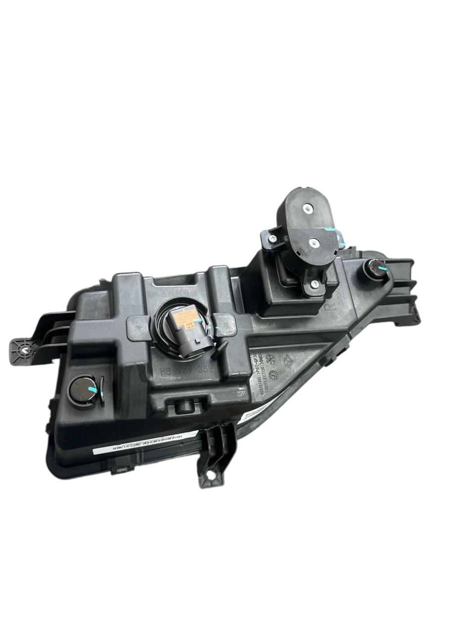 NEBLINERO DELANTERO DER V90 DELI 9 MAXUS 2