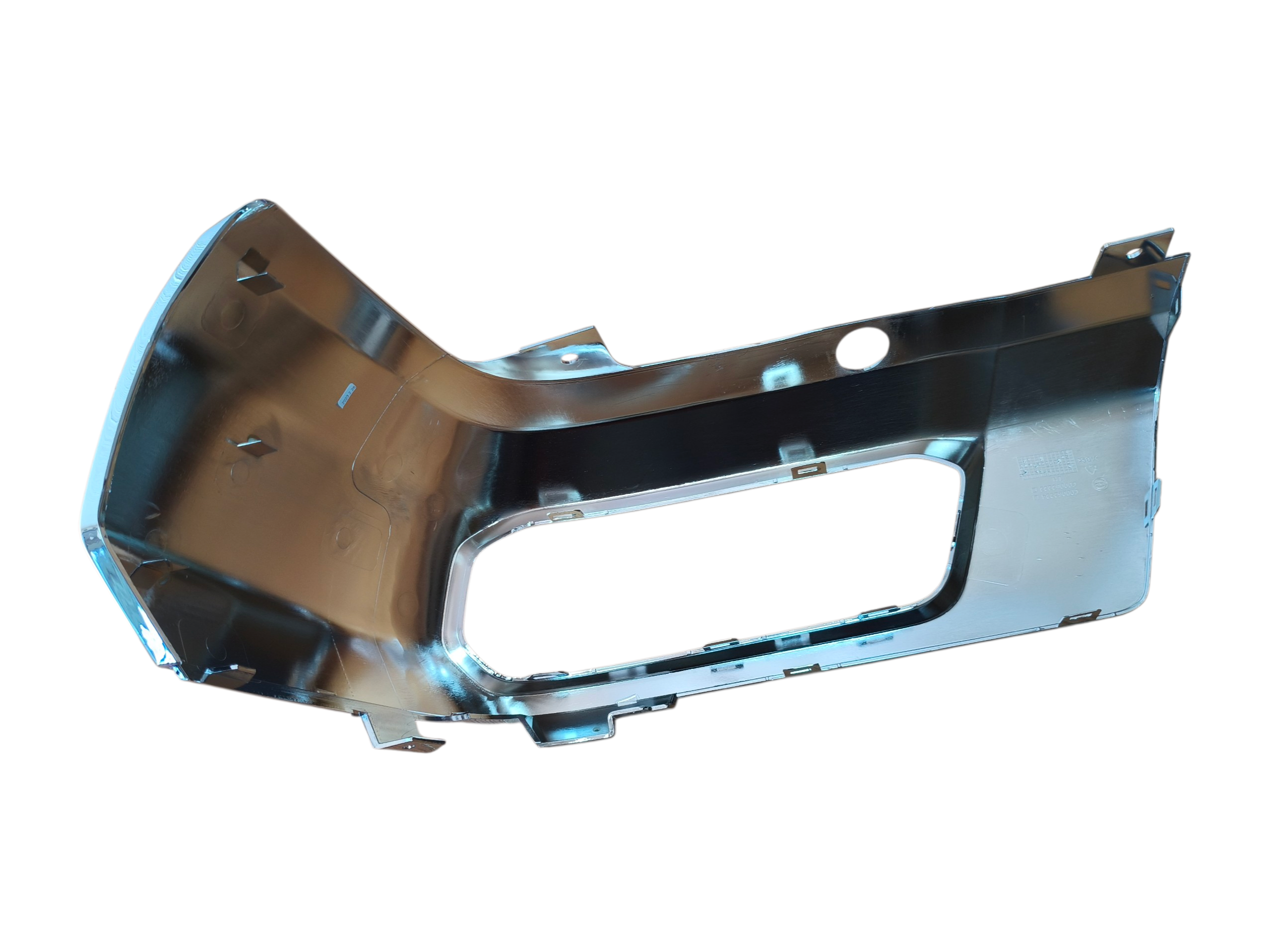 CORNER PARACHOQUE TRAS IZQ CROMADO MAXUS T60  MAXUS