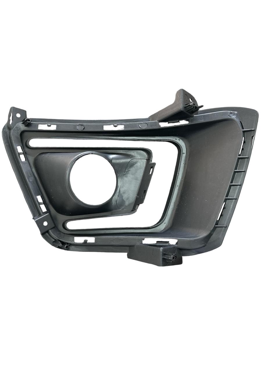 REJILLA NEBLINERO DELANTERO DER BAIC X35 2